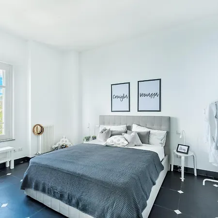 Sea Breeze Flat, Terre Marine * Корнилья