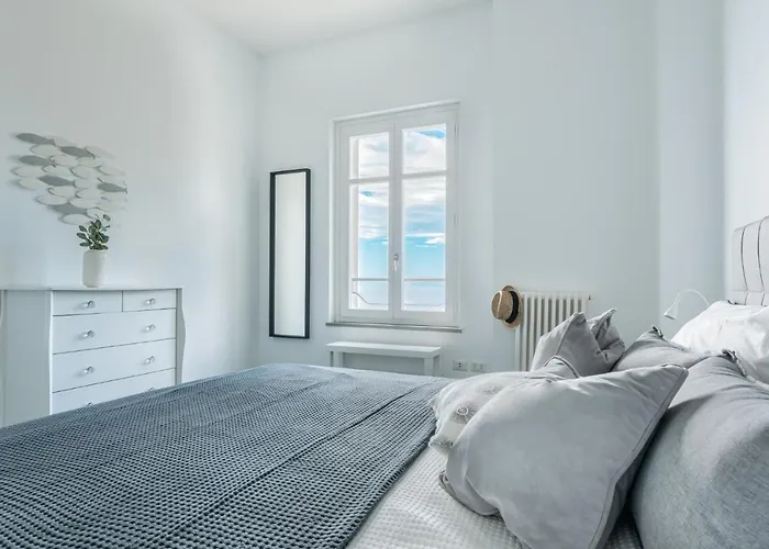 Sea Breeze Flat, Terre Marine *